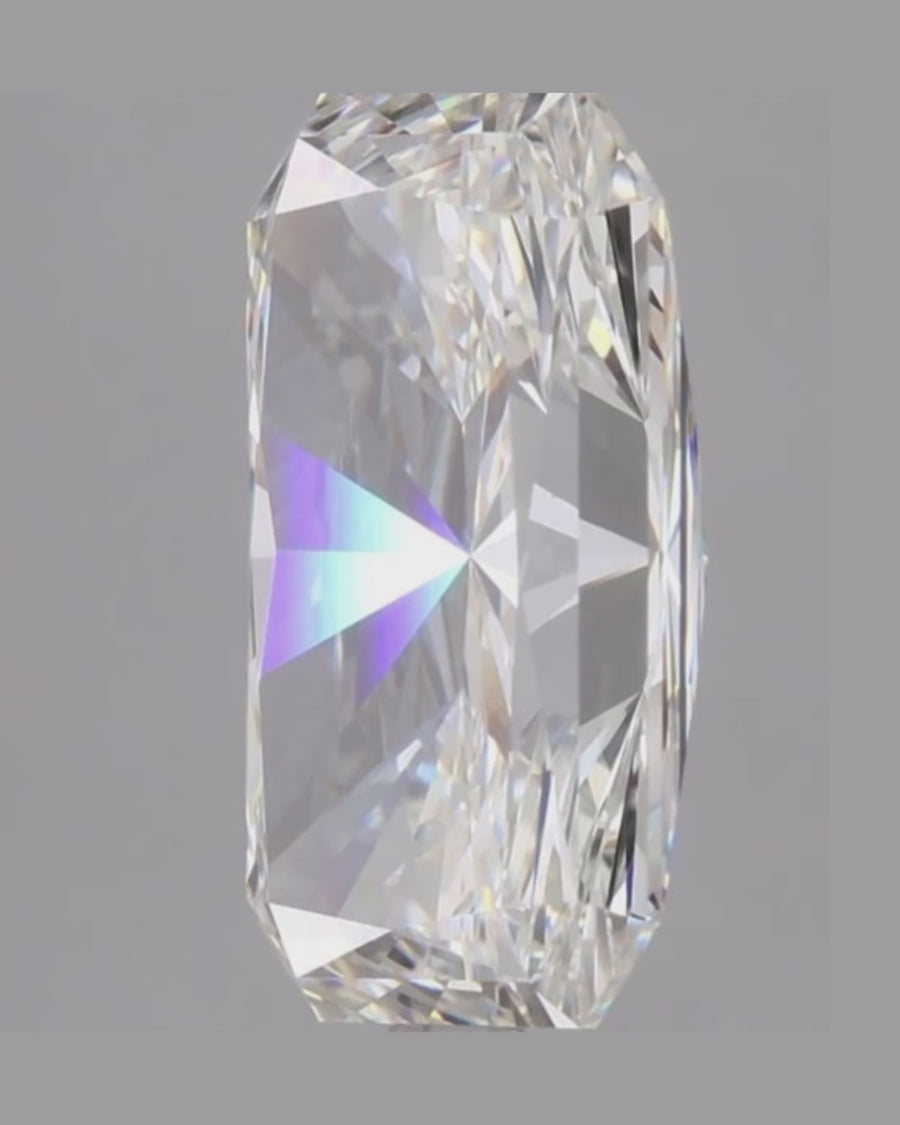 Lab Grown Diamond Emerald Cut - IGI Certified