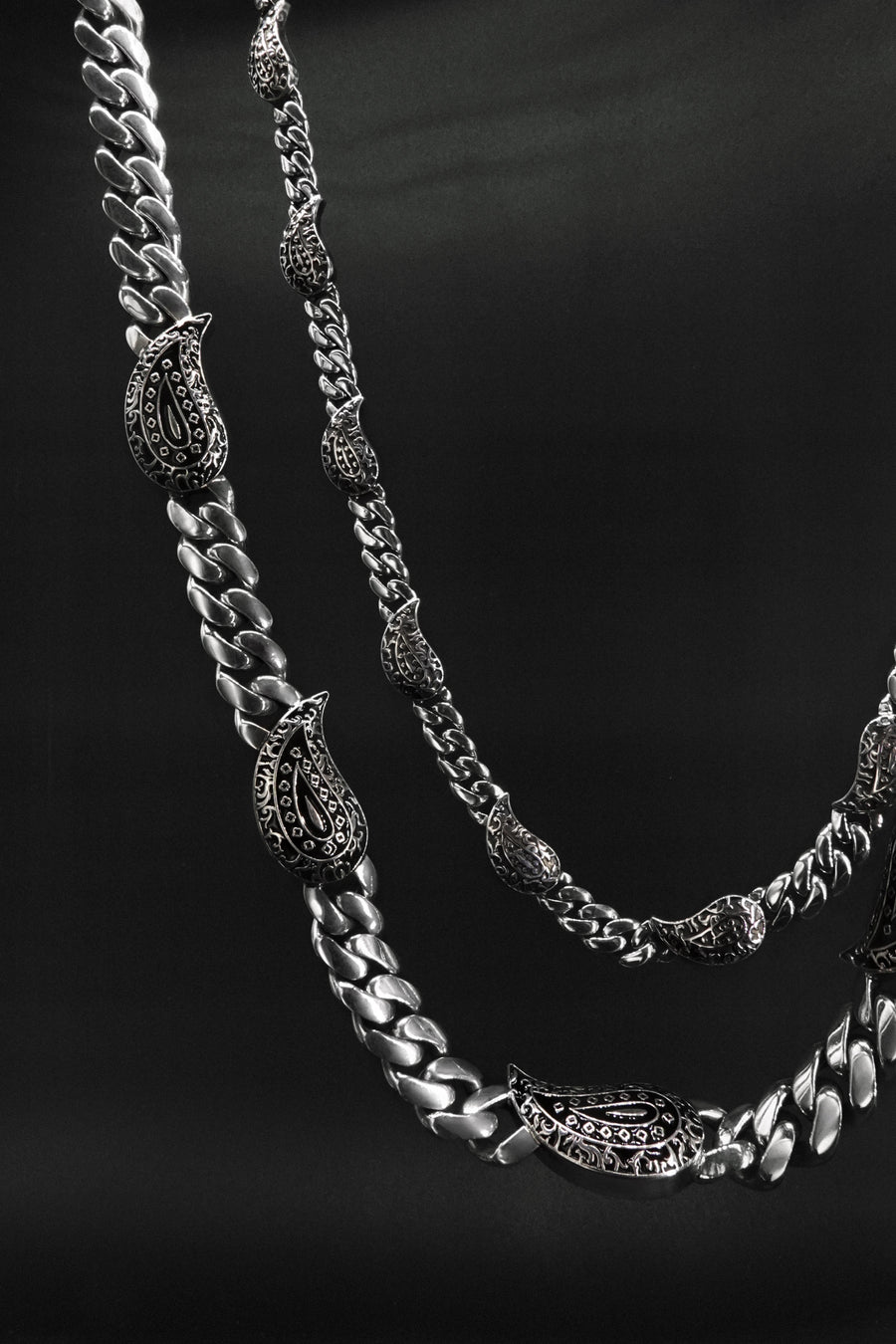 Large Paisley Noir Necklace