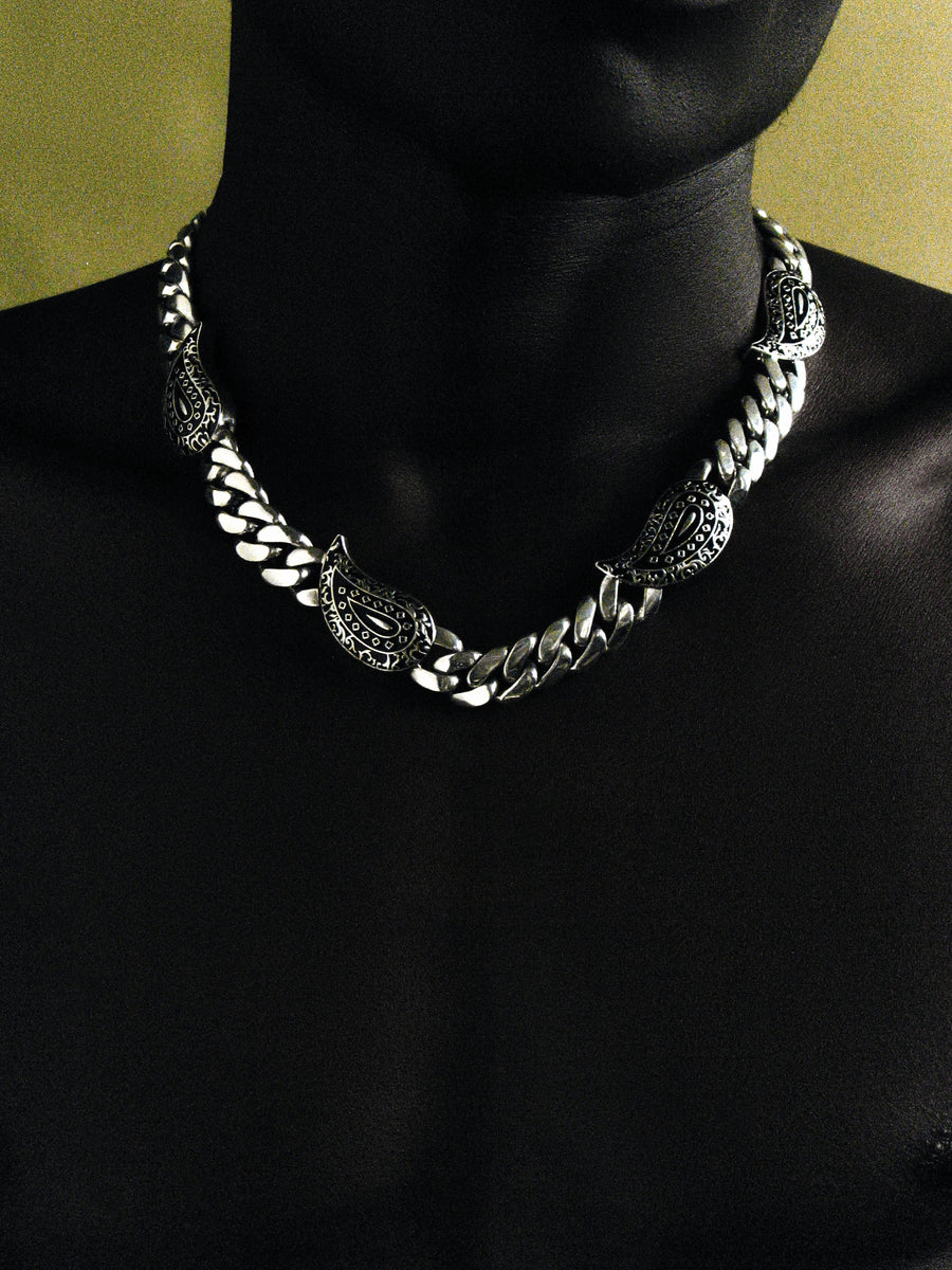 Large Paisley Noir Necklace